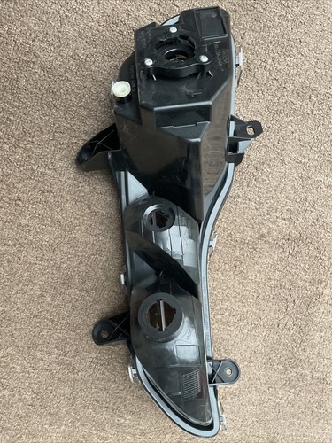 FO2520189C Driver Side Parking Light Assembly for 2013-16 Ford Escape - Picture 5 of 6