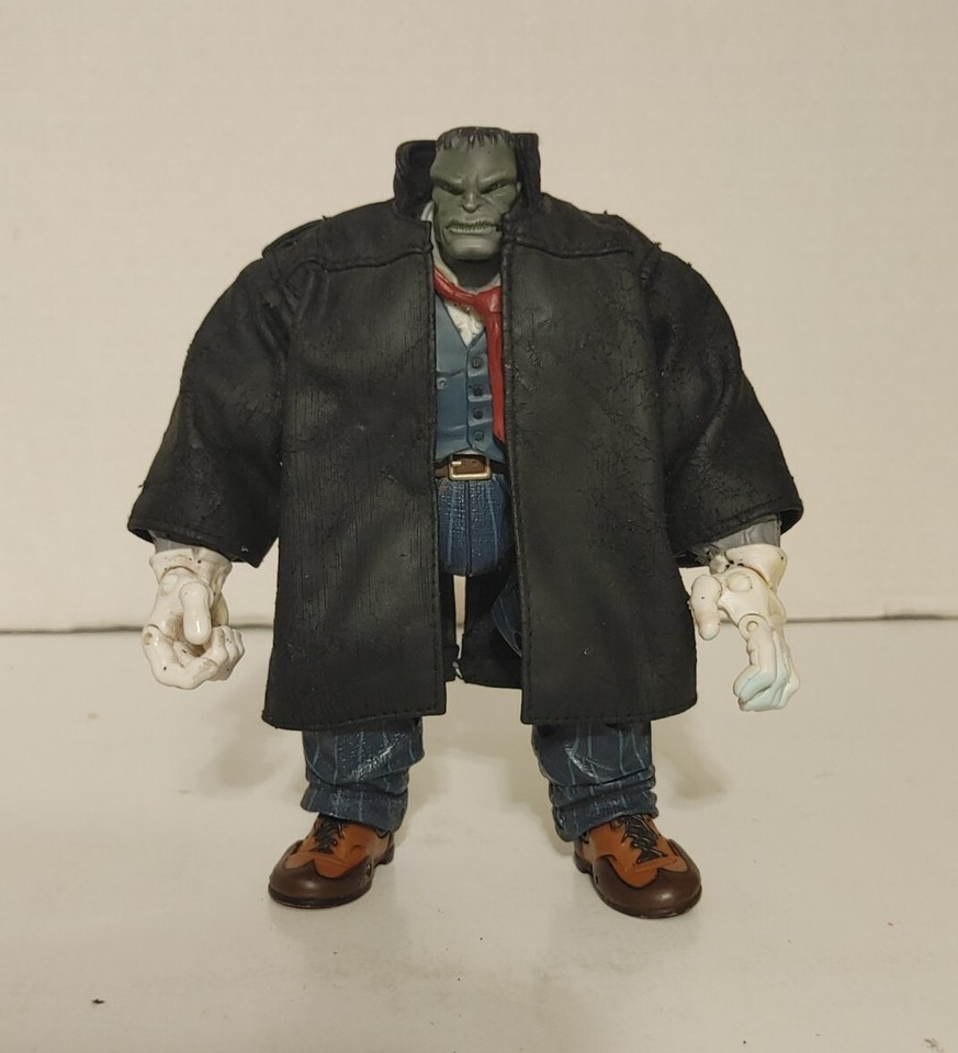 Marvel Legends Hulk Classics Joe Fixit with Trench Coat 2003