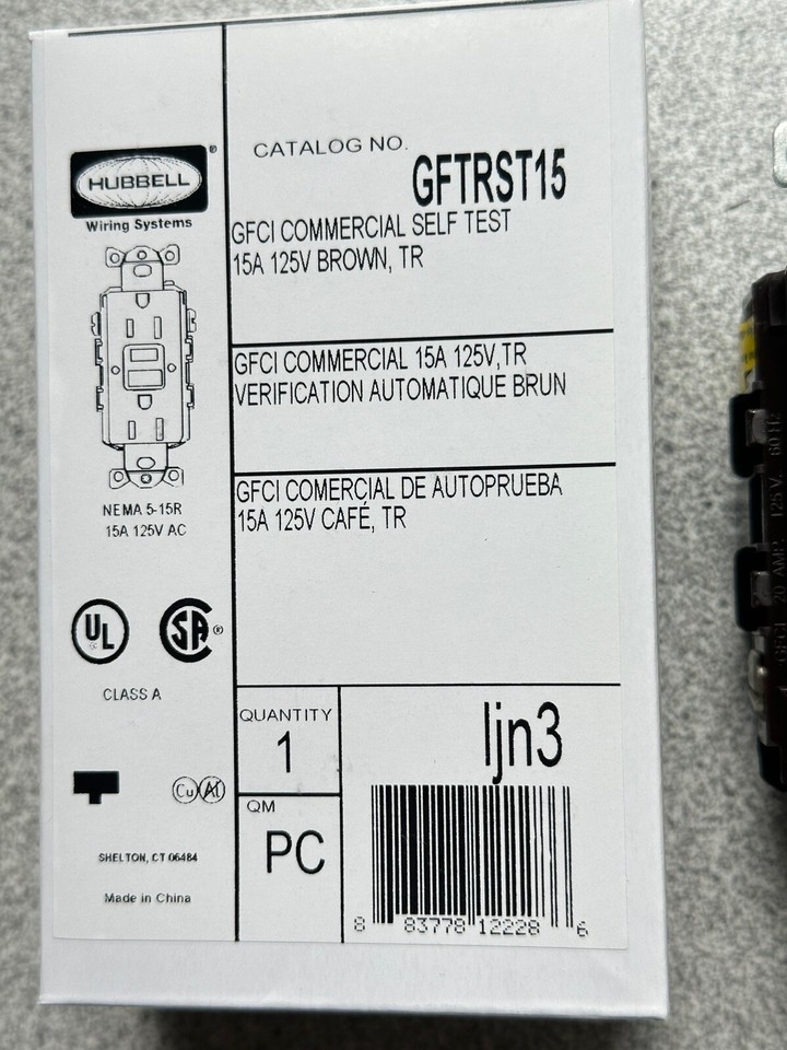 NEW HUBBELL GFTRST15 SELFTEST TAMPER GFCI RECEPTACLE OUTLET, 15A, 120V