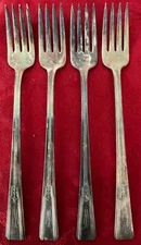 Wm Rogers Extra Plate - REVELATION I /TAPESTRY - SET OF 4 GRILLE FORKS - W MONO