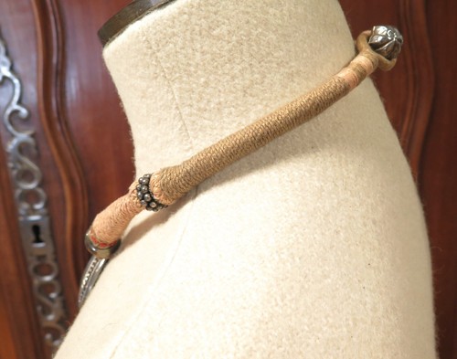 Intriguing Sterling Silver Vintage Coral & Woven Cotton Statement Necklace 72.3g - Picture 12 of 14