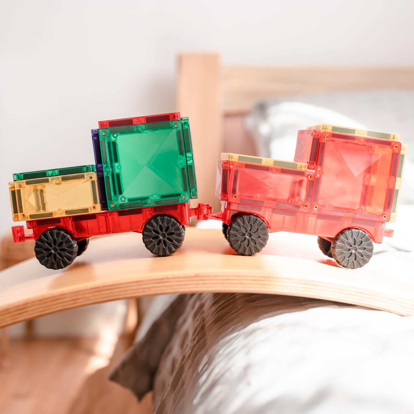 Magnetic Tiles Rainbow Motion Pack, 24 Pieces