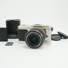Olympus E-P1 Camera  M.Zuiko 14-42mm Lens Silver w/ Charger SD Card Japan