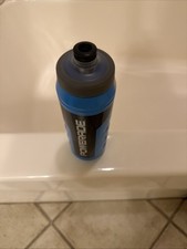 Powerade 32 oz Sports Clutch Water Bottle with Squeeze Cap - NEW