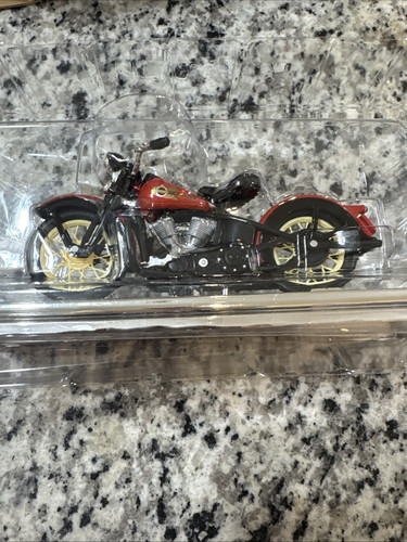 Maisto - Harley Davidson Motorcycle - 1936 EL Knucklehead - Red 1/18 - Die Cast