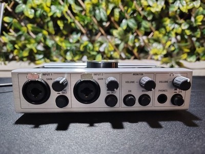 Native Instruments KOMPLETE AUDIO 6 Digital Recording Interface