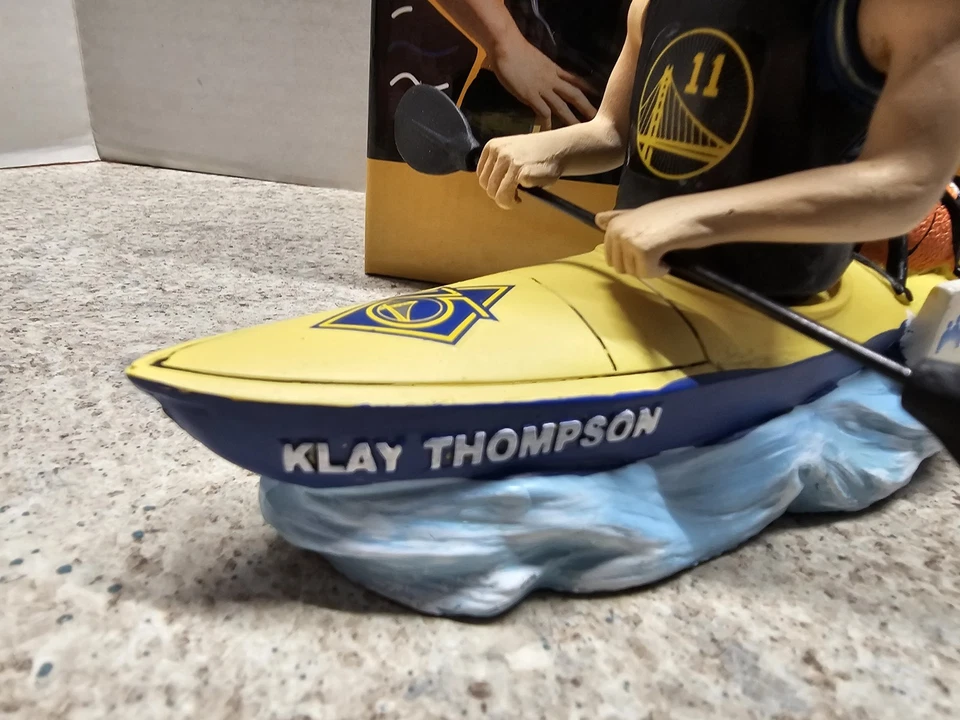 Klay Thompson Golden State Warriors NBA 2022 SGA Bobblehead Nuevo en caja Kayak Klay Foto 3 de 4