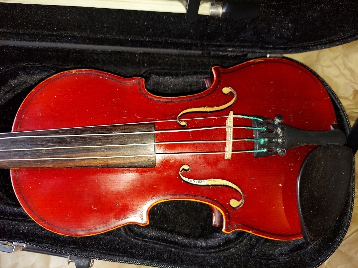 Suzuki size 1/8 violin, Japan 1965, with case & bow, Very Good