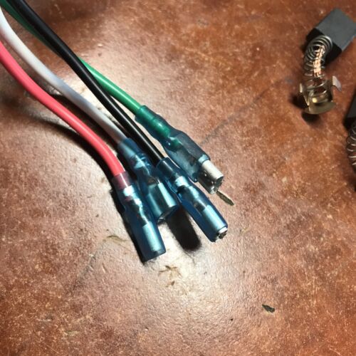 Assy motore completo parte OEM nuovo per seghetto da tavolo Dewalt 8-1/4" DWE7485 - Foto 2 di 11