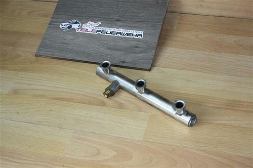 Audi A4 A5 A6 A7 A8 Q5 Q7 VW Kraftstoffverteiler Kraftstoffpumpe 06E130090F