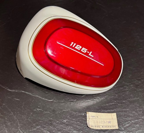 WARDS RIVERSIDE (BENELLI) 125cc BATTERY SIDE COVER *ORIGINAL NOS!*