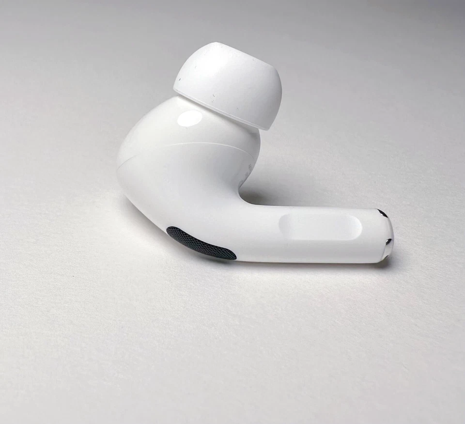 Apple Airpods Pro Right Side Replacement Bluetooth Earphone - Image 4 of 4