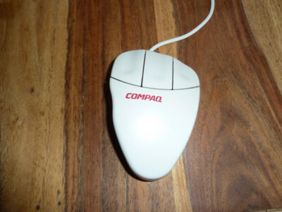 LOGITECH - COMPAQ - ERGO -FLIPPER SHAPE- MOUSE RETRO PC - PS/2 PS2 - brand new!!