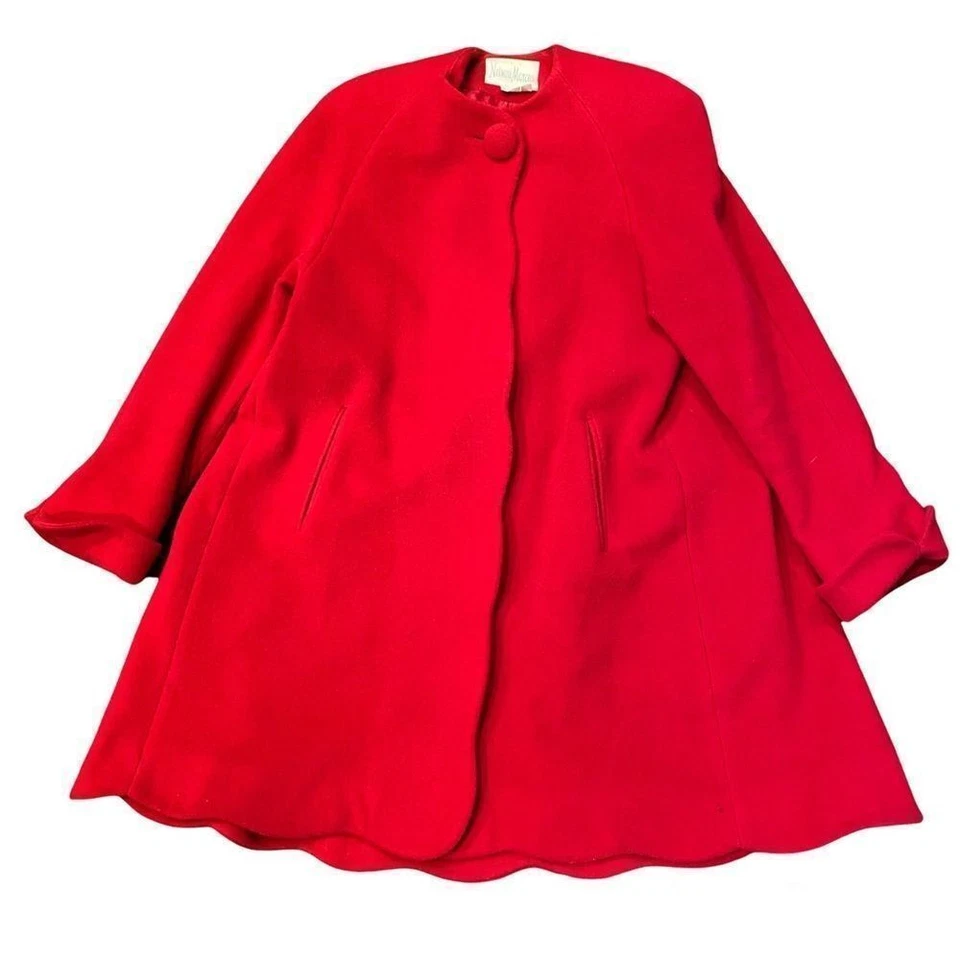 Abrigo con capa vintage Neiman Marcus rojo pura lana dobladillo vieira talla 4 Foto 2 de 4