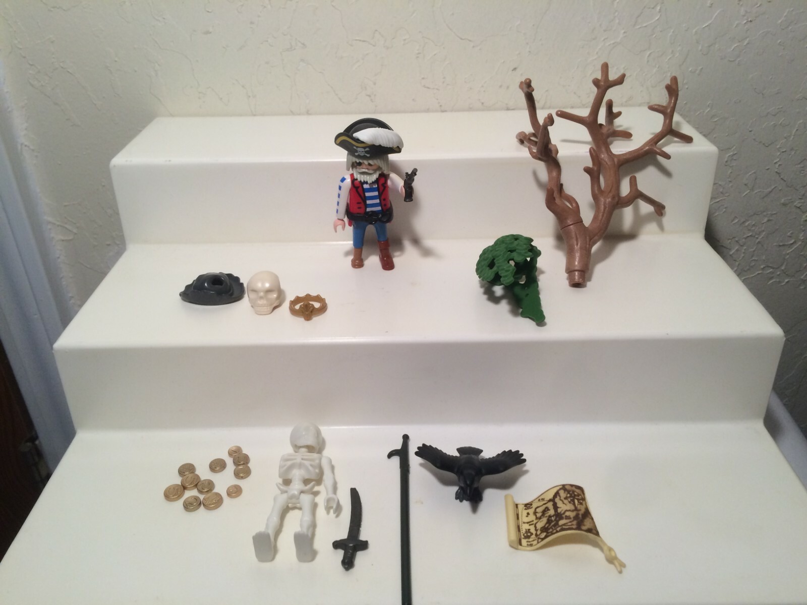 playmobil pirate treasure island