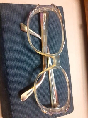 LUNETTES .VINTAGE.MONTURE. YVES.SAINT.LAURENT. 50.35 / Y660 . 130 - Photo 1/4