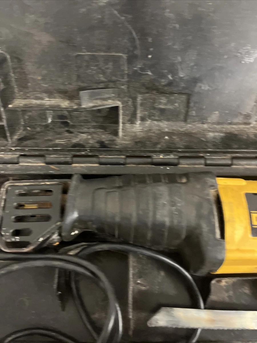Dewalt DW303M Variable Speed Reciprocating Saw Hard Case WORKS