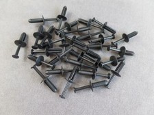 30 x Befestigungsclips Spreiznieten Clips Klips für BMW E30 E36 E46 E39 Opel VW