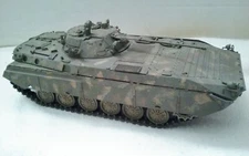Built 1/35 Russian BMP 2
