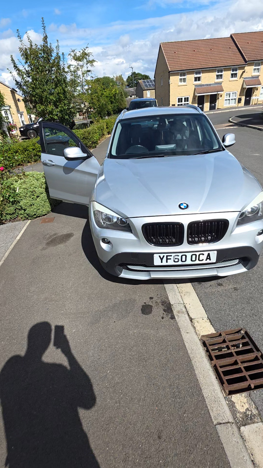 2010 BMW X1, photograph 2