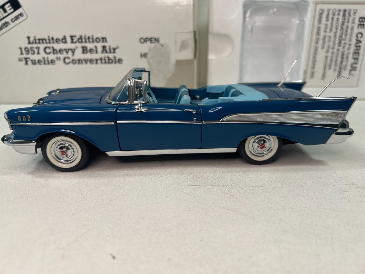 Danbury Mint 1957 Chevrolet Bel Air Fuelie Diecast Car Blue