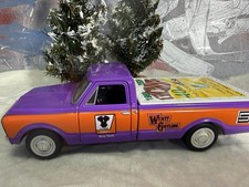 V-Twin Ted Cycle 1:25 Die Cast Bank 1967 Chevy Pick Up 2008 Christmas Edition