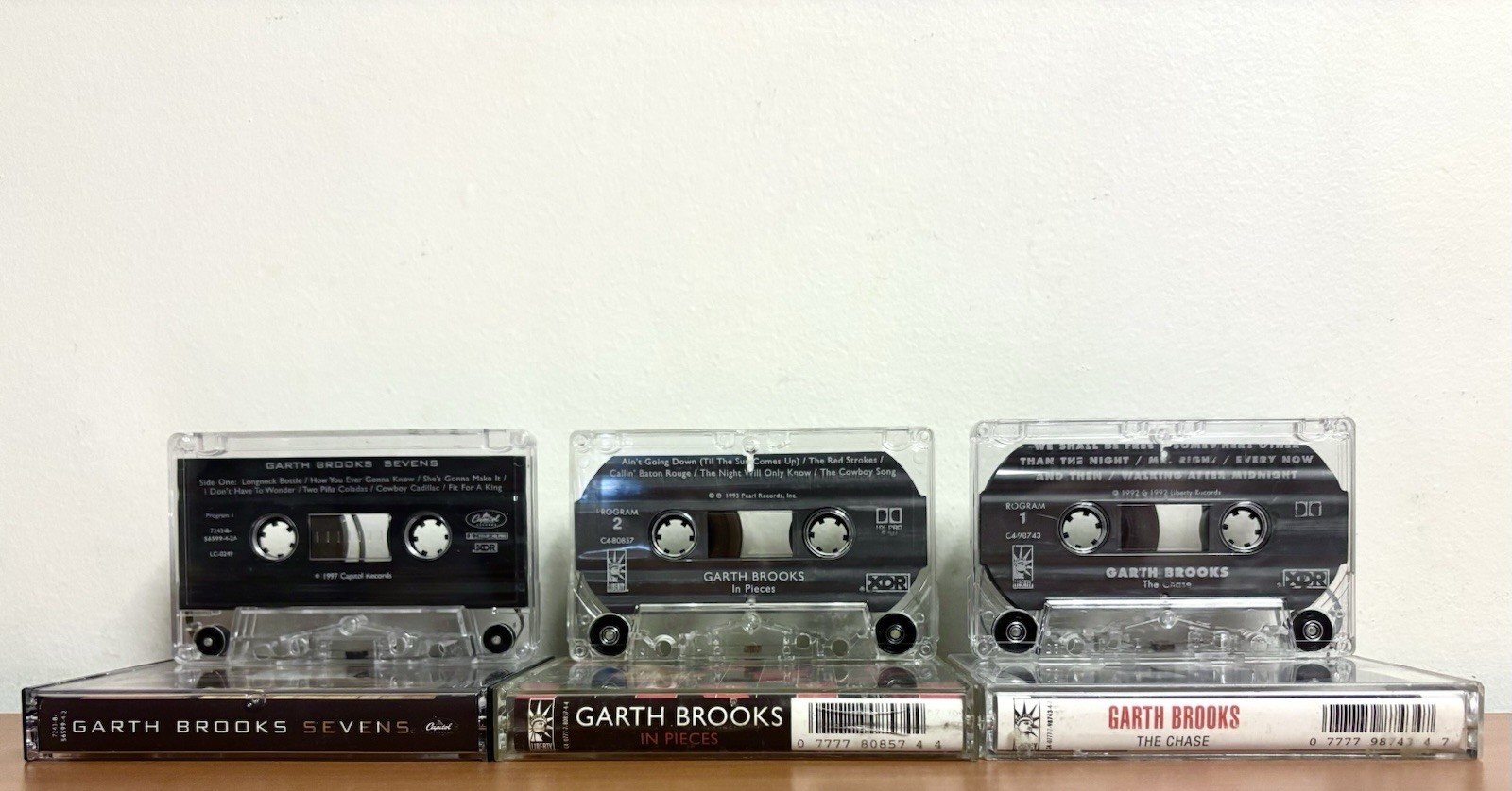 Garth Brooks Cassette Tape Lot Of 6:  Sevens, Fresh Horses, In Pieces, The Chase thumbnail 4