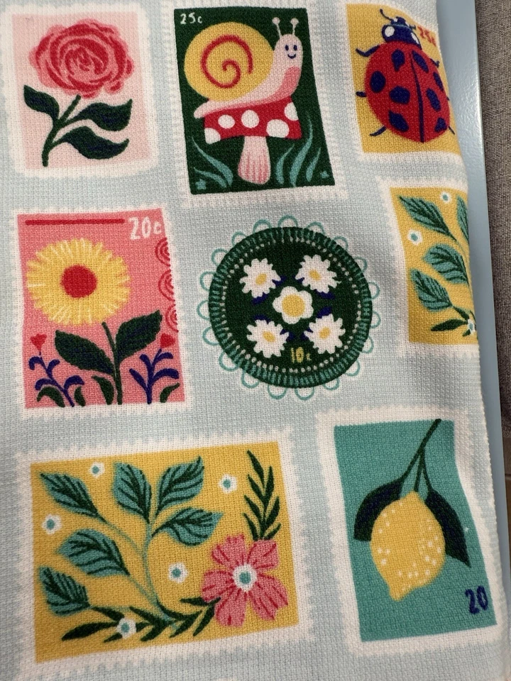 Toallas de cocina Cynthia Rowley estampillas de verano flores jardín insectos naturaleza 3 piezas Foto 2 de 3