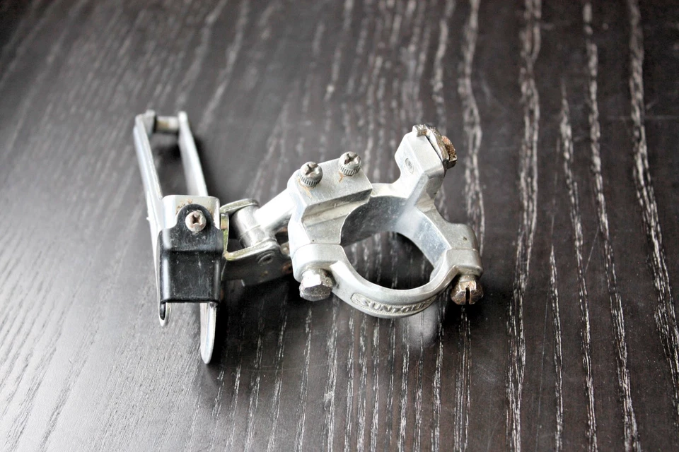 Desviador De Colección Suntour SL 28,6 mm Abrazadera Doble Parte Inferior Tirar Carretera Touring Foto 2 de 4