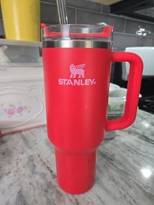Stanley 40 oz Stainless Steel H2.0 Flowstate Quencher Tumbler Red Valentine's