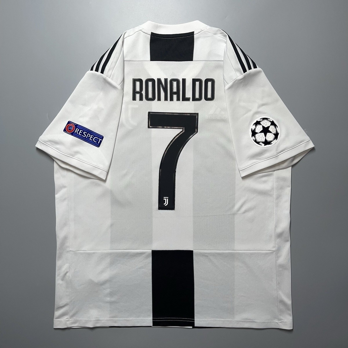 【新品】ユベントス_ロナウド#7_18/19_サイズM Cristiano Ronaldo Juventus FC #7 Home Jersey 18/19 CL Ver