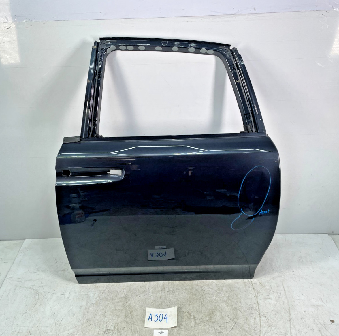 ✅10-14 OEM Rolls-Royce Ghost RR4 SWB Rear Left Driver Side Door Shell Gray NOTE*