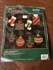 Bucilla Holiday Trims Ornaments Kit 66231 Vintage 1990 Makes 8 Ornaments Compl