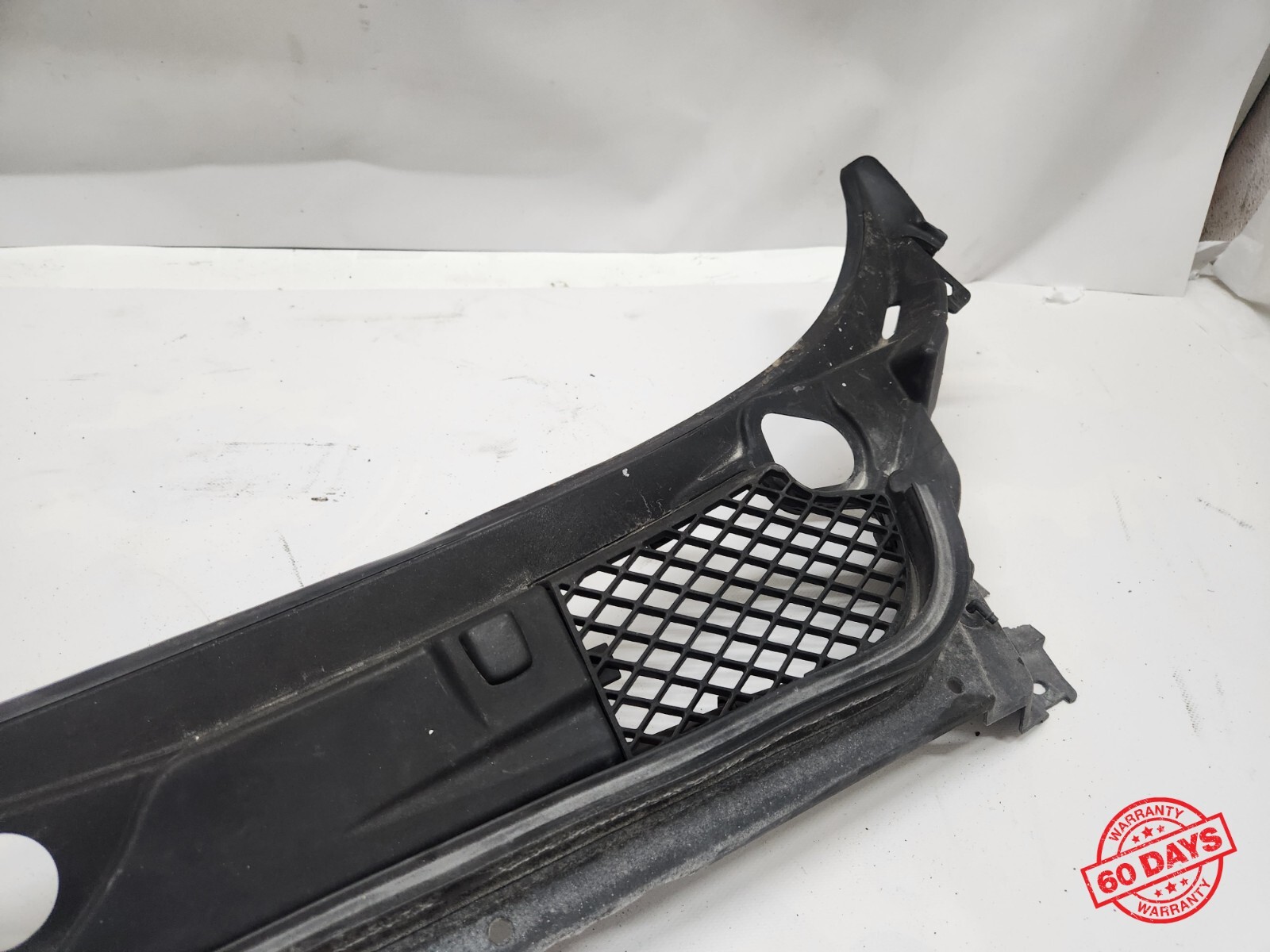 ⭐ 08-17 Maserati Gran Turismo Front Windshield Wiper Cowl Cover Vent Panel Oem