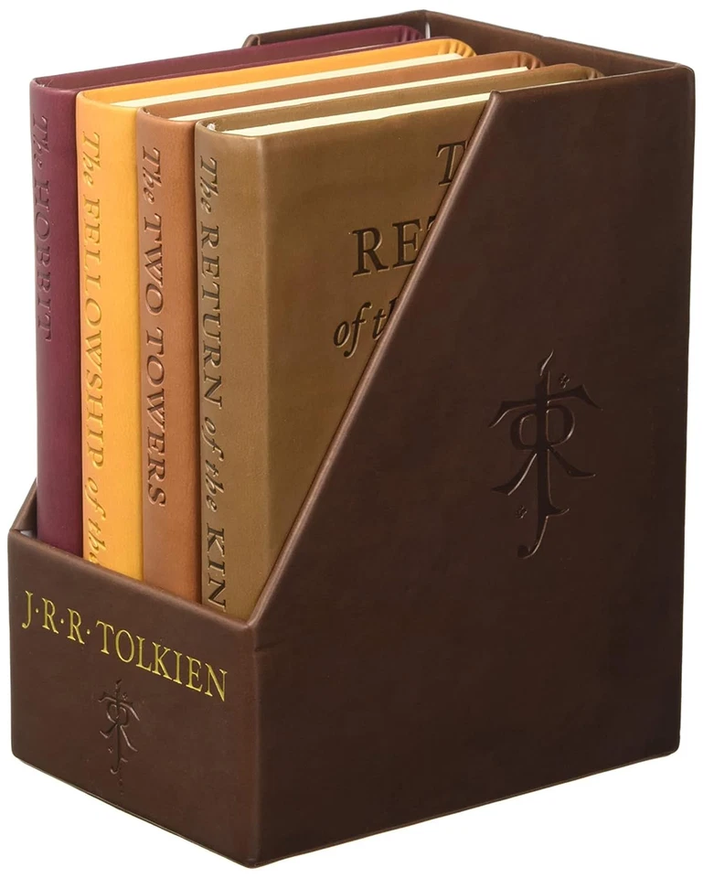 The Hobbit and the Lord of the Rings: Deluxe Pocket Boxed Set (Hardcover) SMALL Foto 3 de 4