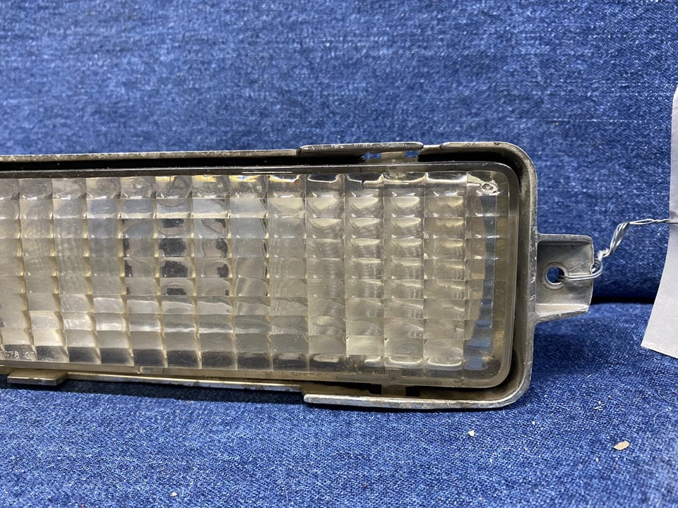 Cadillac Eldorado 1986 87 88 89 90 1991 luz de estacionamiento derecha señal de giro #2 Foto 2 de 4