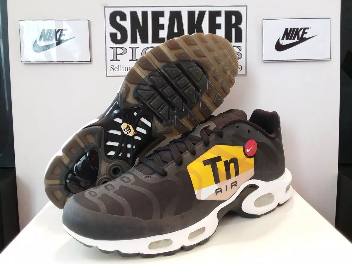 Air max on sale plus big logo