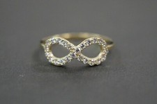 10K Solid Yellow Gold Beautiful Endless Love Infinity Fancy CZ Ring. Size 7