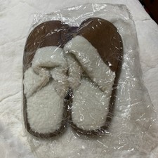 Men  s Faux Fur Slippers Size Small 7-8, Nonslip Bottoms, Insulated Memory Form