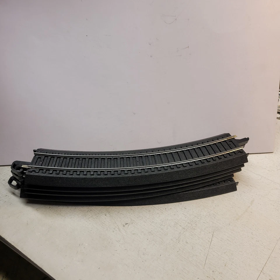 Bachmann EZ Track ho Scale Curved Rails #92124 Lot Of 5 - Image 2 of 4