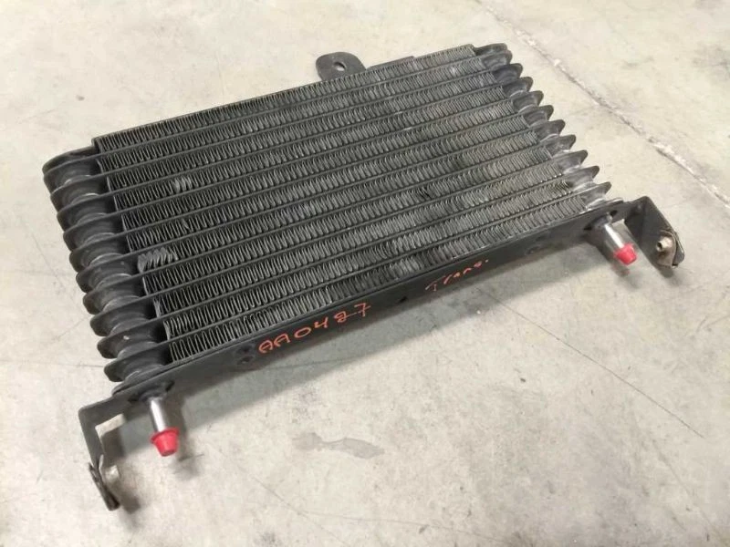 Enfriador de aceite de transmisión Ford E250 05 furgoneta 4,6 L usado 4R75E Foto 2 de 4