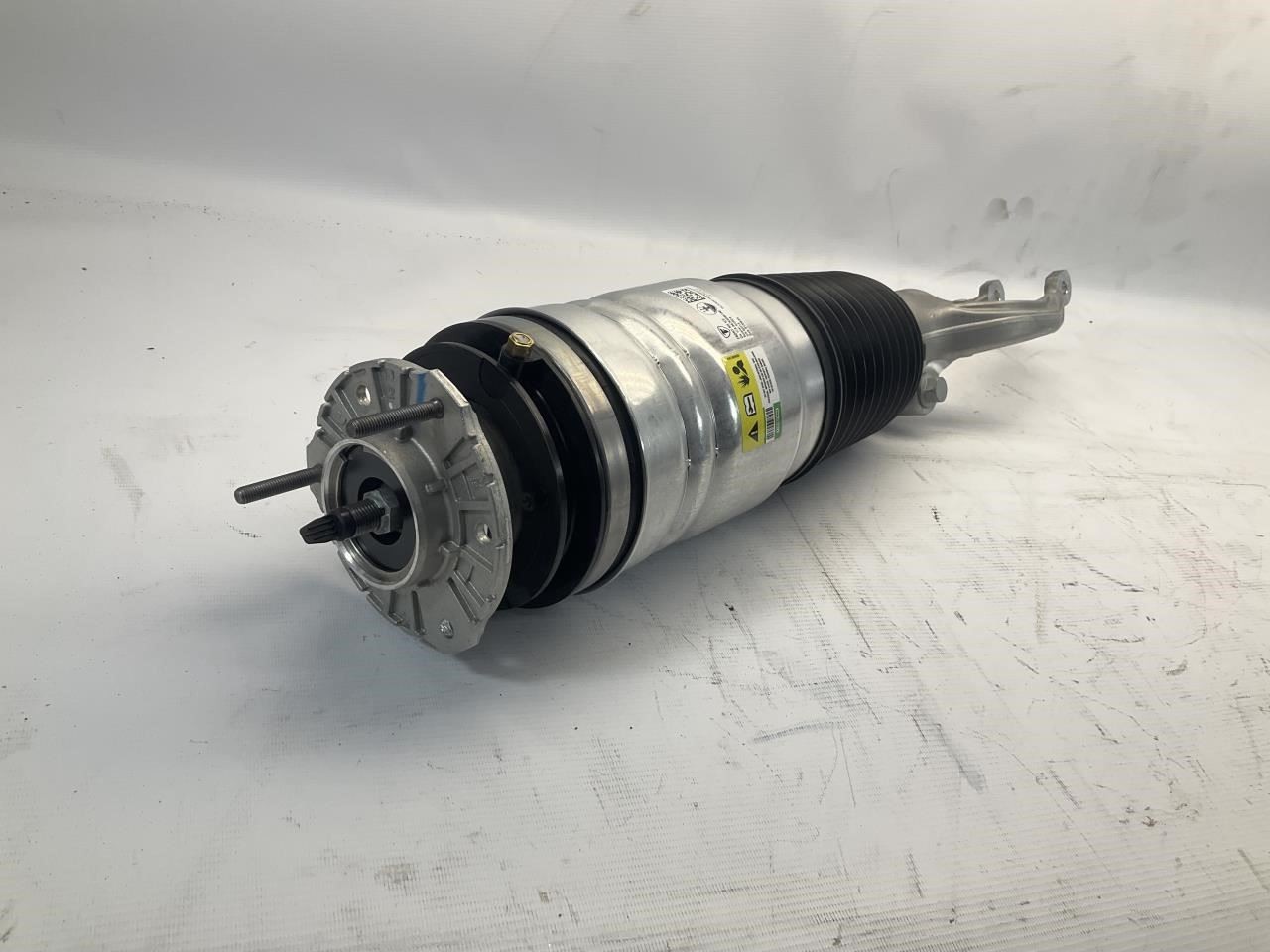 23-25 Maserati GranTurismo M189 Front Right Passenger Strut Shock Absorber Q