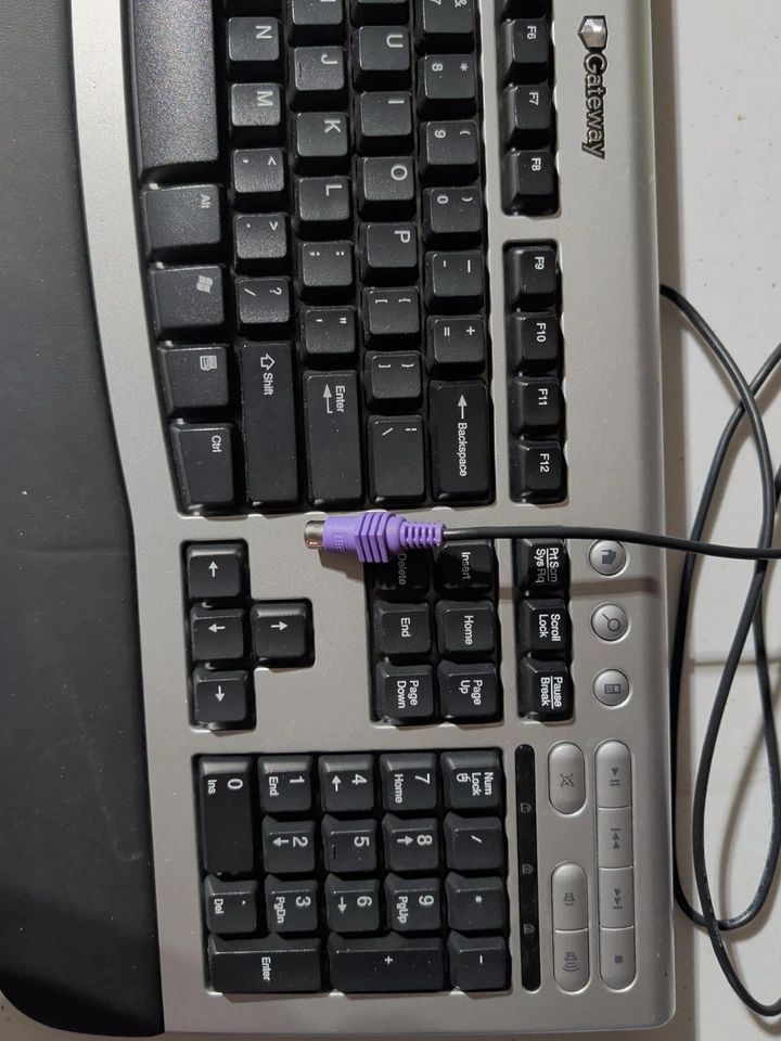 Gateway Keyboard KB-0532 Elite PS2 Silver Black Ergonomic - Image 3 of 4