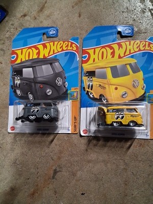 Kool Kombi Hot Wheels Set of Two (Black and Yellow) Moon Eyes - Surf's Up #49
