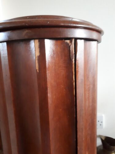 Victorian Mahogany Fluted Cylinder Cabinet with original basin + soap dish - Picture 4 of 4