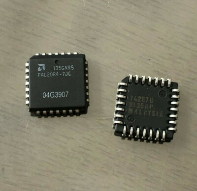 PAL20R4-7JC AMD PLCC-28 TTL PROGRAMMABLE ARRAY LOGIC Z2400