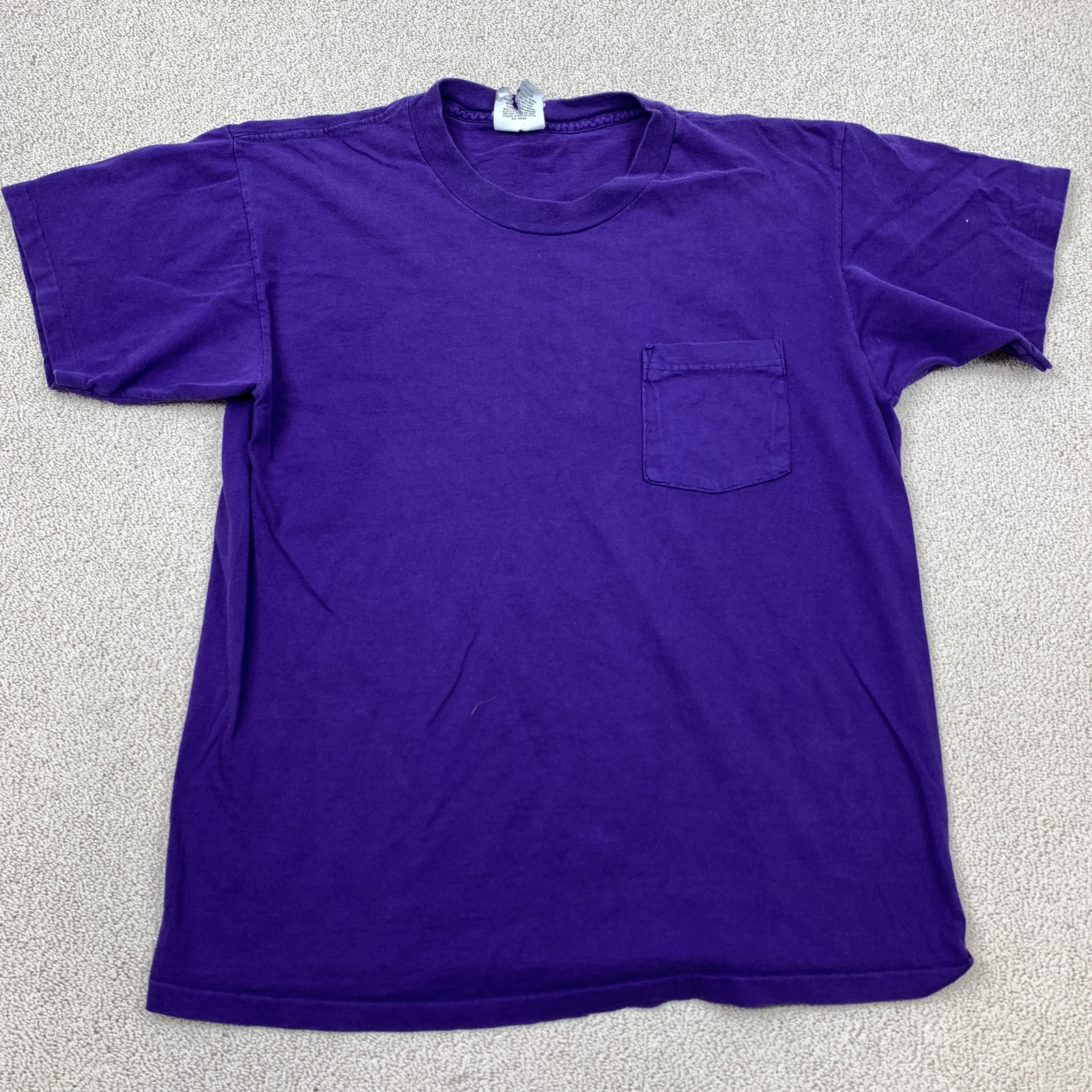 Vintage Lee 80s Retro Purple Pocket Tee for Men Size Large Casual Fit