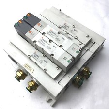 Bank of 2 SMC VQ4200-5 Solenoid Valve, 0.15-1.0MPa, 2-Position 5-Port, 24VDC