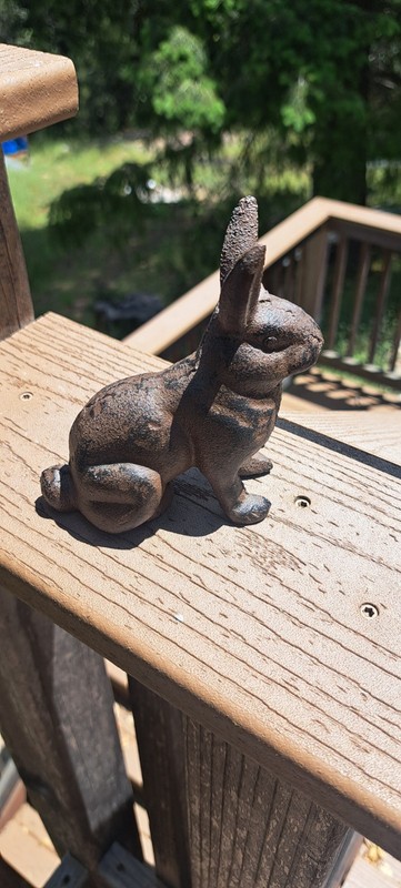 Cast Iron Bunny Rabbit 4.5 Inches Tall
