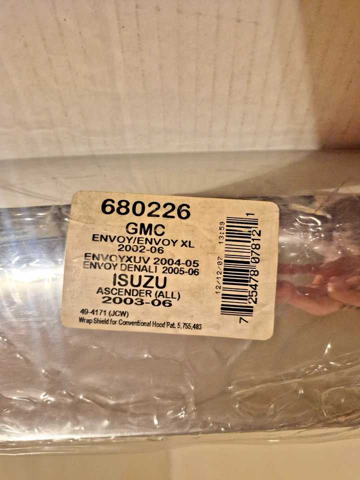 GMC Envoy 2002-09/03-08 Isuzu Ascender AVS capó protector - 680226 cromo Foto 4 de 4